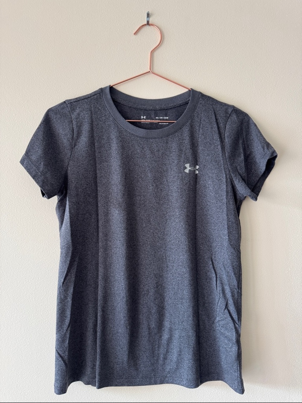 Under Armour Women's Charcoal Heather Short Sleeve HeatGear Loose Tech Tee
